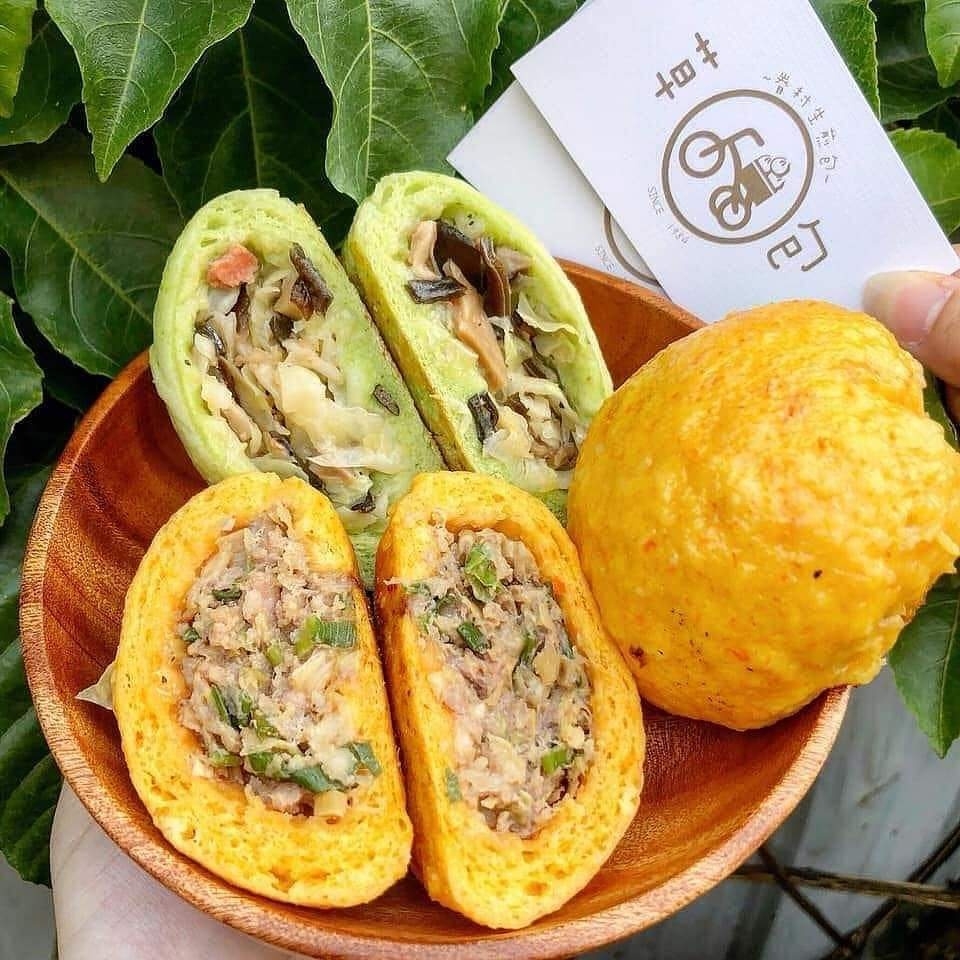 「草包生煎」憑著吸睛的外型和豐富的內餡受到歡迎。
