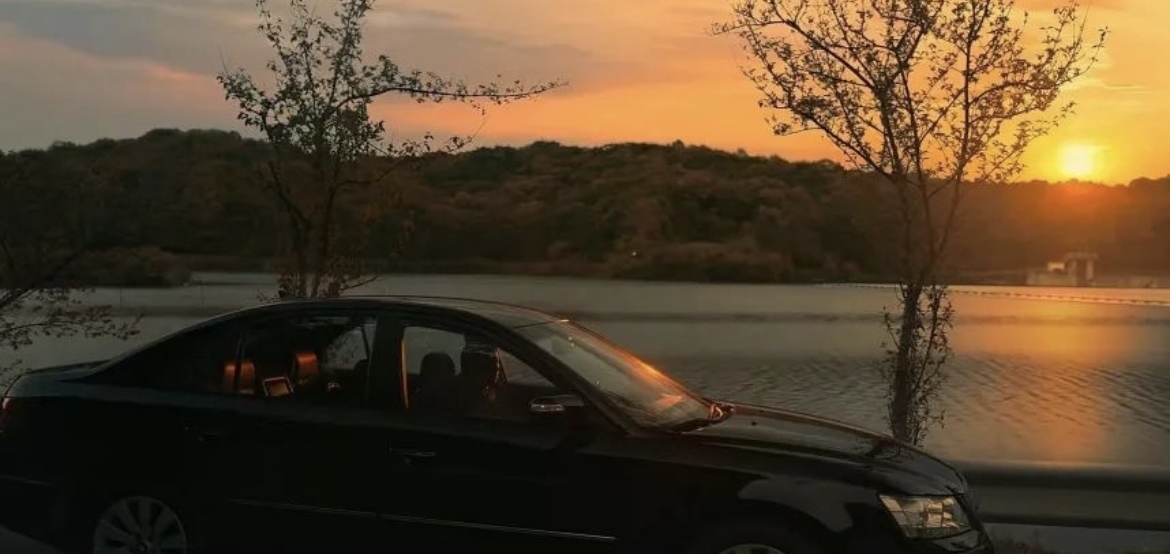 《黑暗榮耀》劇情鏡頭彩蛋3:即便帶著傷口依然讚嘆晚霞