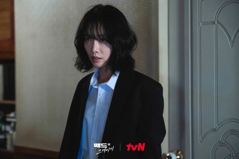 金赫拉飾演毒品組織首領