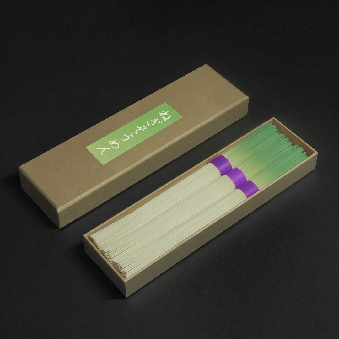 蔥花素麵好看又好吃,夢幻漸層美死啦!