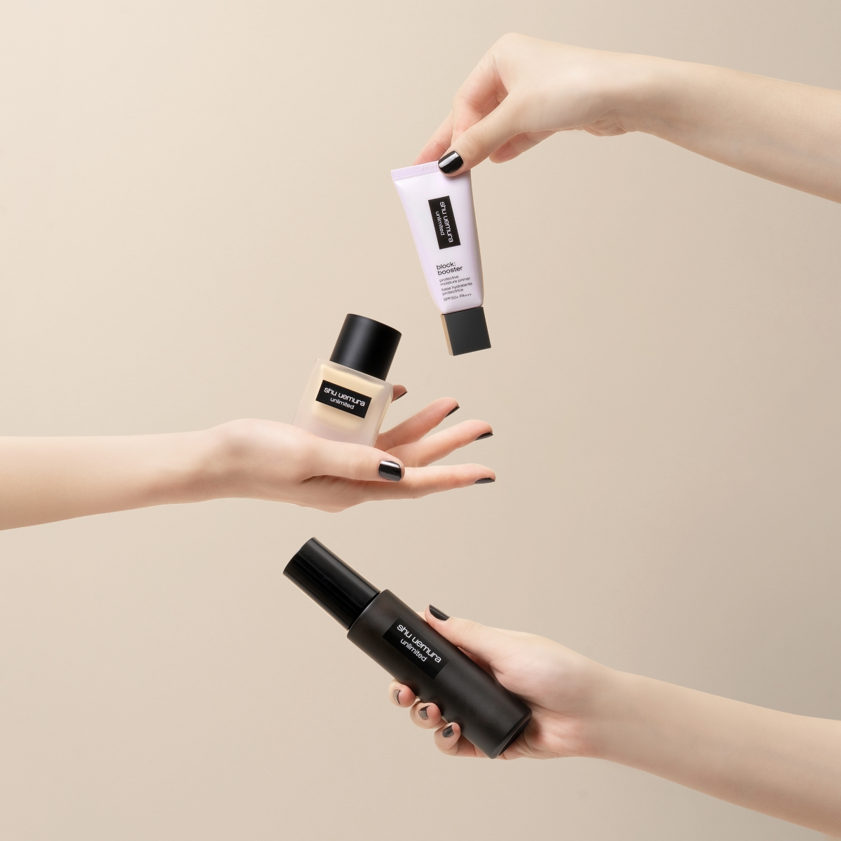 植村秀妝前、粉底、定妝噴霧聯手打造完美底妝