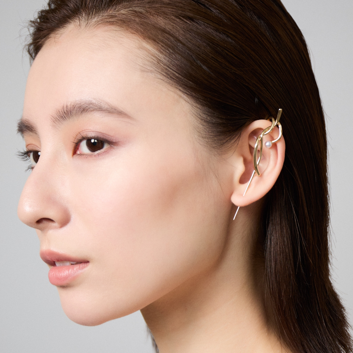 ARTISMI 系列輕珠寶。