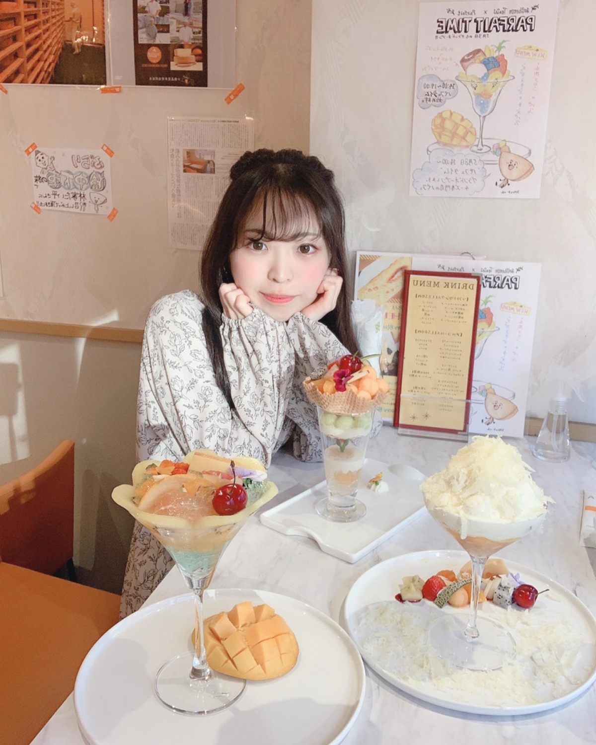 「起司起司芭菲」同樣精緻可口，讓櫻花妹難抵美食誘惑。