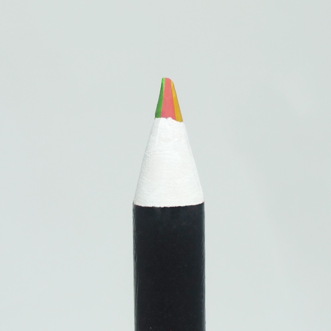 鉛筆的彩色內芯作工精細。