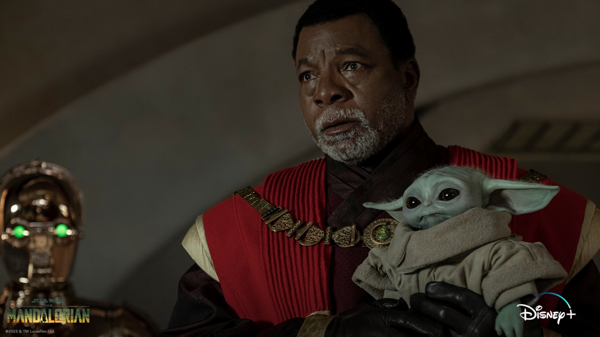 所有角色都對這個小綠娃愛不釋手