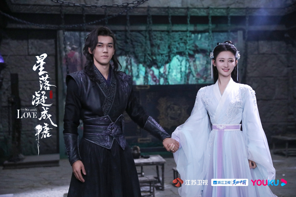 「離光青葵」和「嘲風」這對情侶同樣受到觀眾的喜愛。