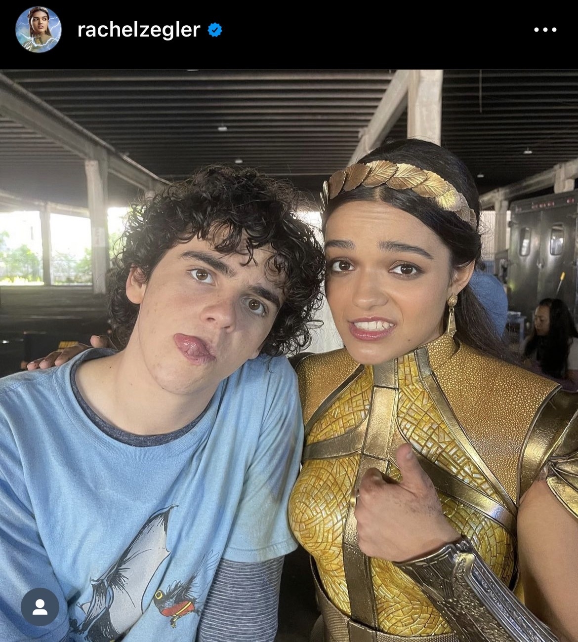 Rachel Zegler正在宣傳華納DC超英大片《沙贊！眾神之怒》