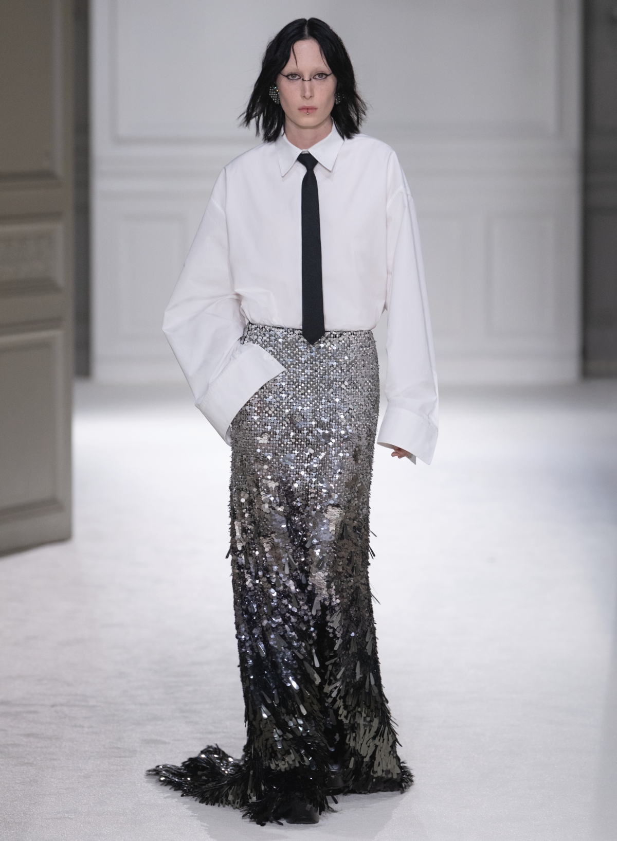 VALENTINO 2023 秋冬大秀。