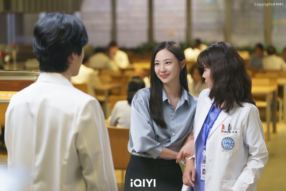 《木偶的季節》金多順和林秀香互看不順眼。