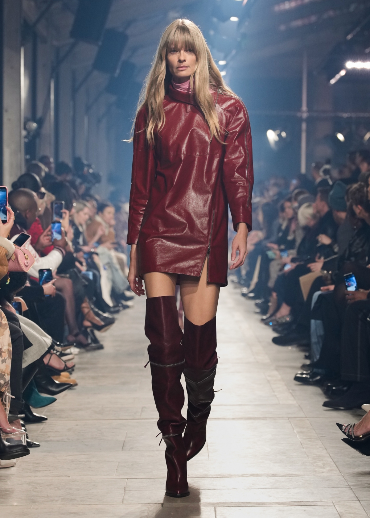 Isabel Marant 2023 秋冬大秀。