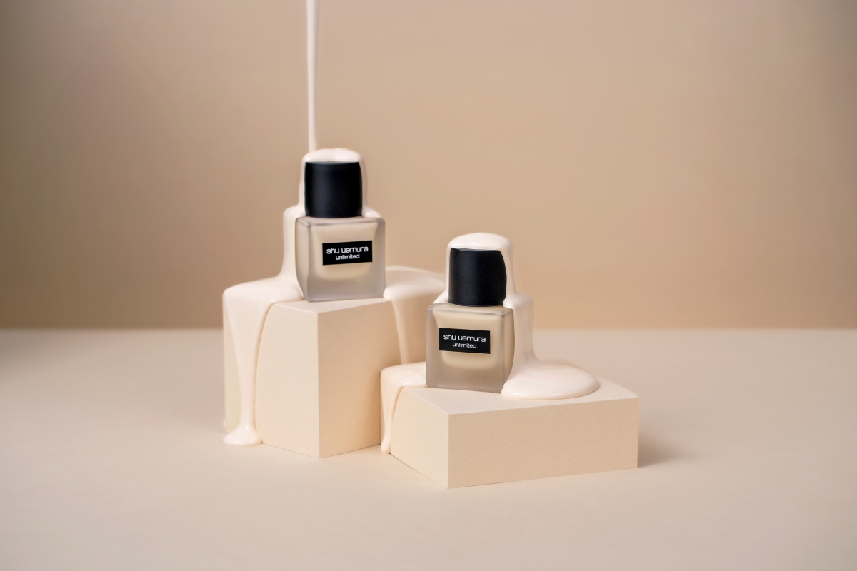 植村秀 無極限超時輕粉底 35ml，NT$1,700(全24色)