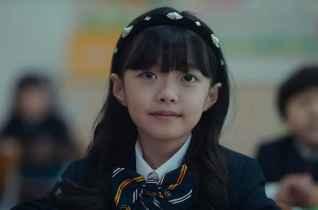 河度領不在乎睿帥的真實身分，依舊對她愛護有加。