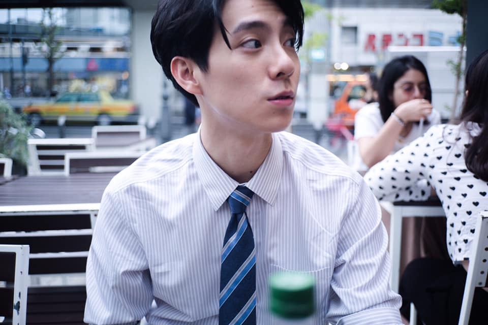 彭千佑拍攝廣告時的帥氣模樣。