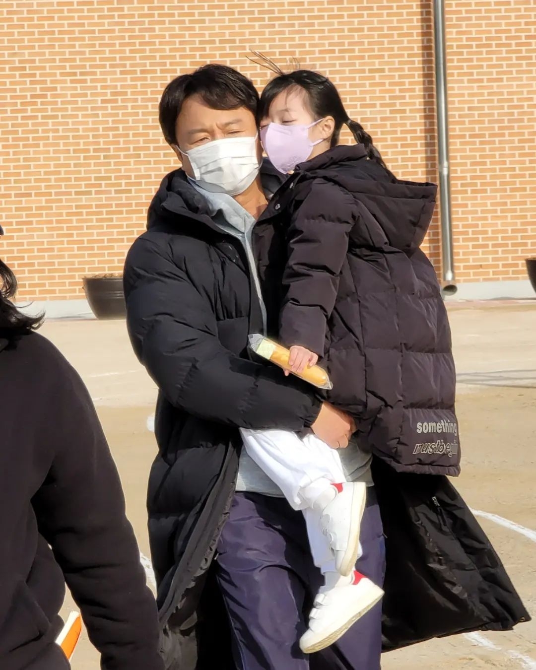 《非常律師禹英禑》父女檔在拍攝現場感情也超好的!