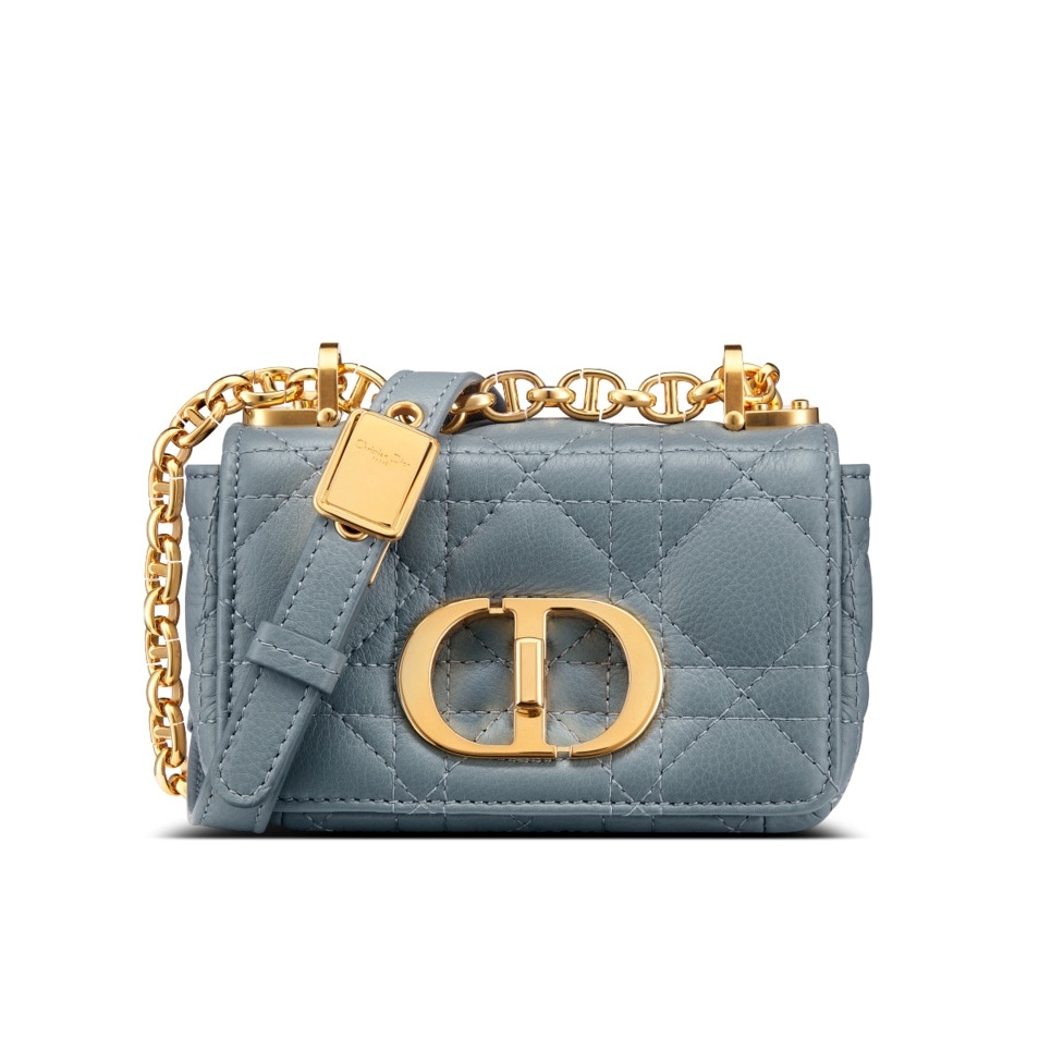 ior Caro micro 迷濛藍籐格紋小牛皮翻蓋包，NT$74,000