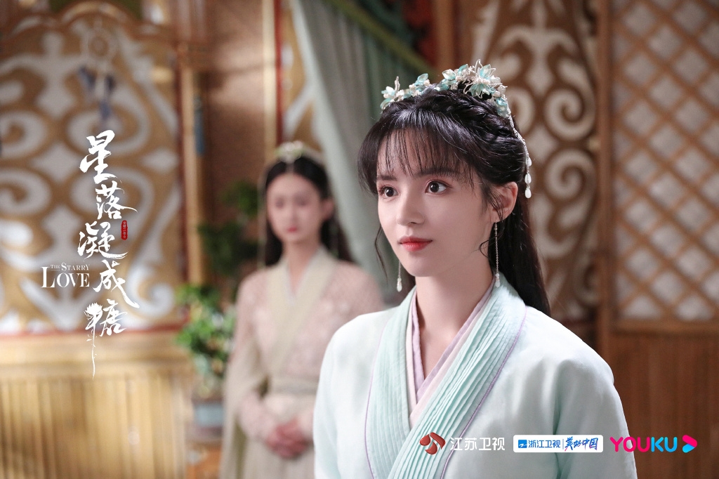 天界小公主「少典紫蕪」甜美無敵,頗有田曦薇的影子。