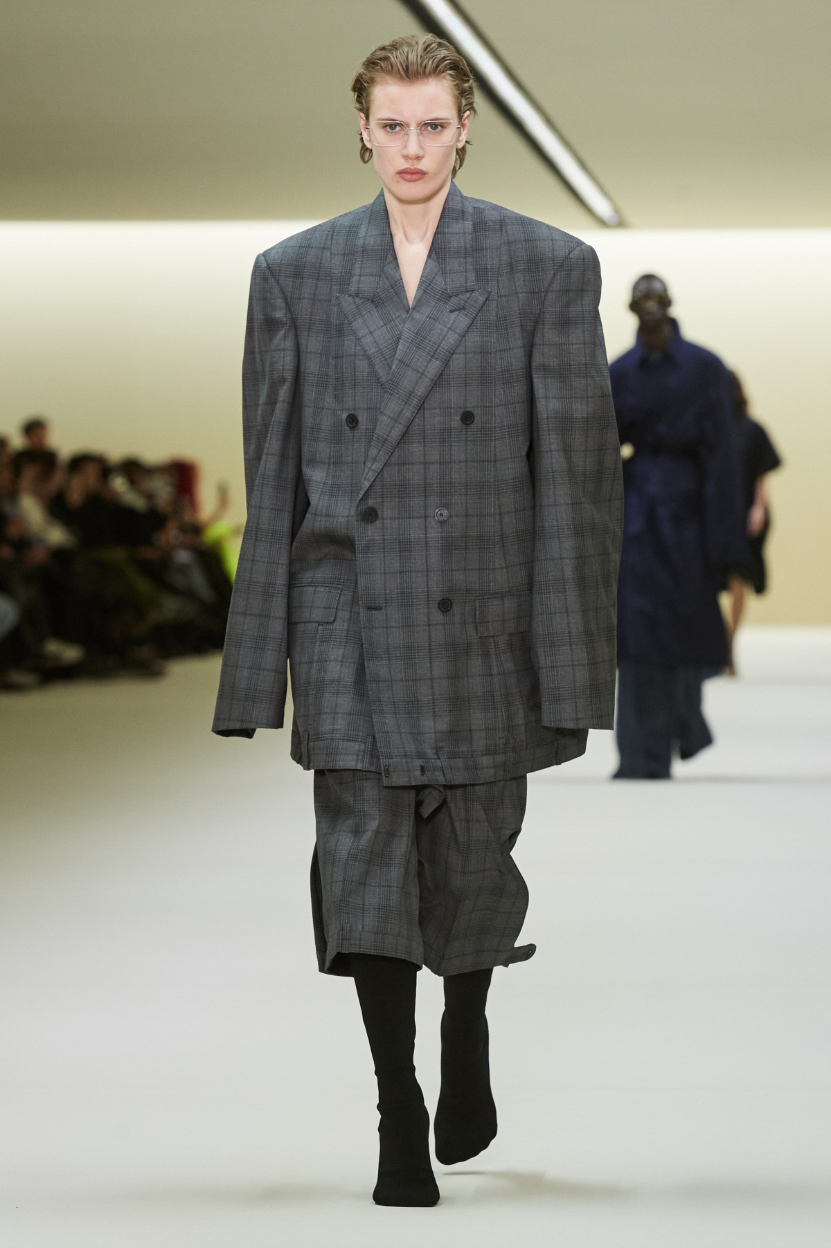 Balenciaga 2023 秋冬大秀。