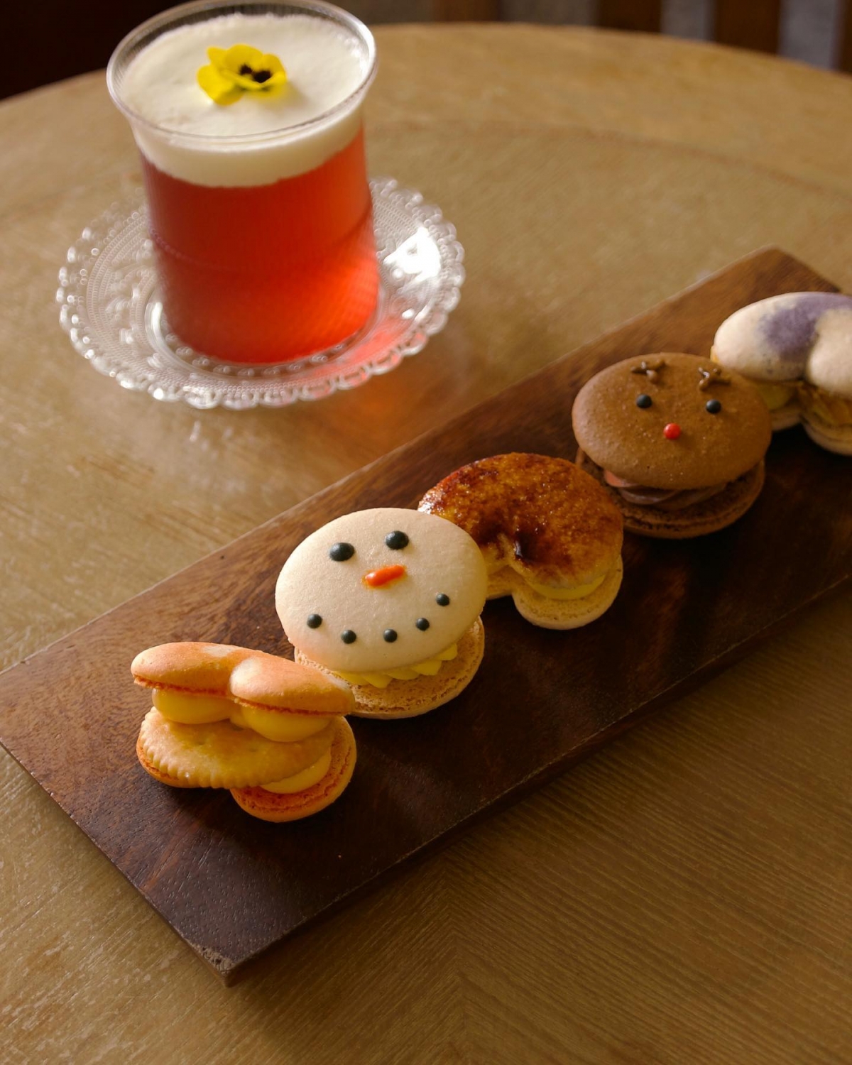 「溫點Warmplace」有抹茶拿鐵胖卡龍、牛奶胖卡龍、甜麥胖卡龍、法芙娜可可…一共6種口味。