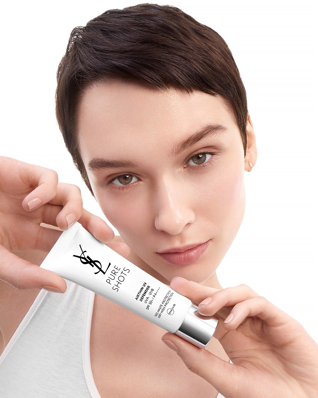 YSL【NEW 極效活萃輕盈UV防曬凝露SPF 50+PA++++】模特兒圖 (3)