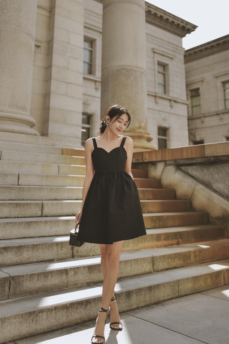 唐葳身材零贅肉，被封為時尚媽咪。