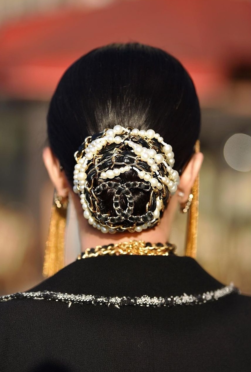 高級又特別的展示讓網友們對於她們炫富的方式可是佩服地五體投地啊!