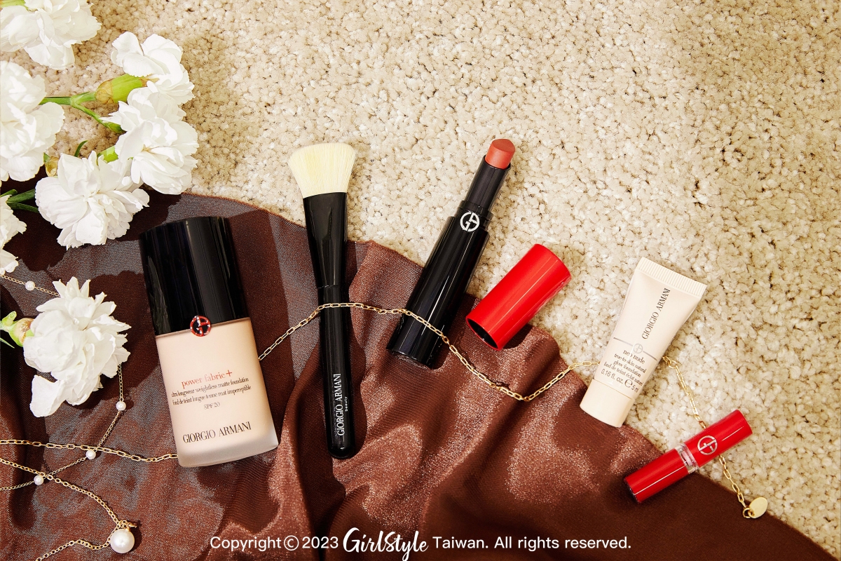 2023母親節彩妝推薦:亞曼尼 首4日限定彩妝組,奢寵價NT$4,100