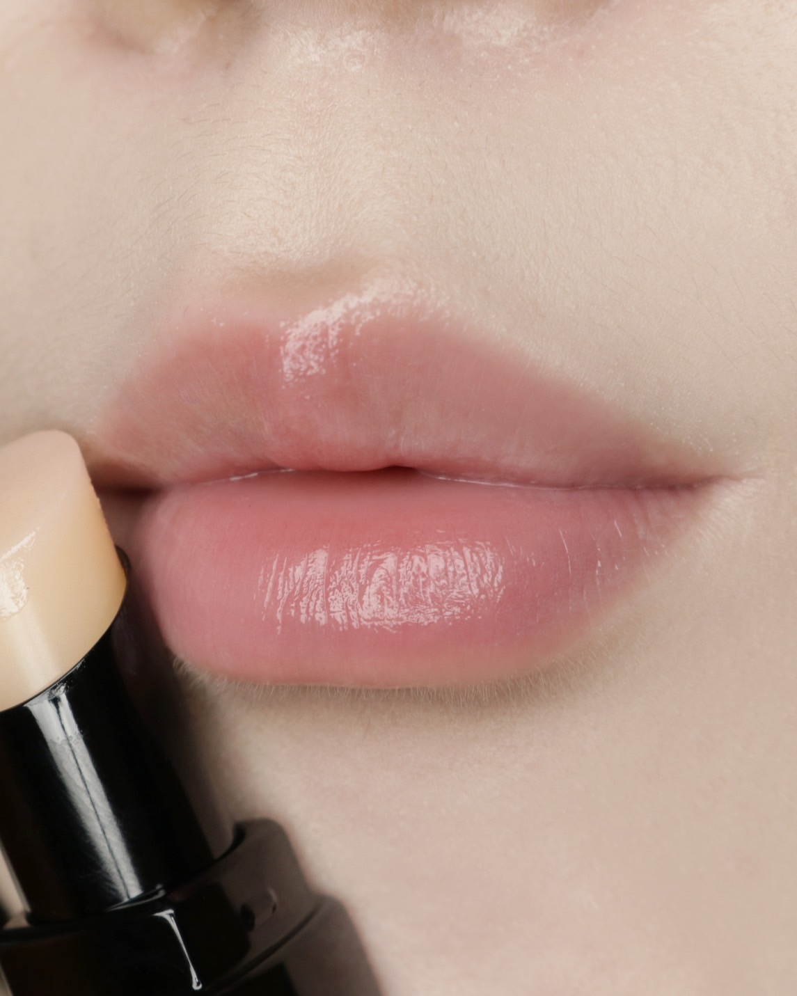 Bobbi Brown晶鑽極嫩潤色護唇膏#338 Bare Pink，NT$1,300