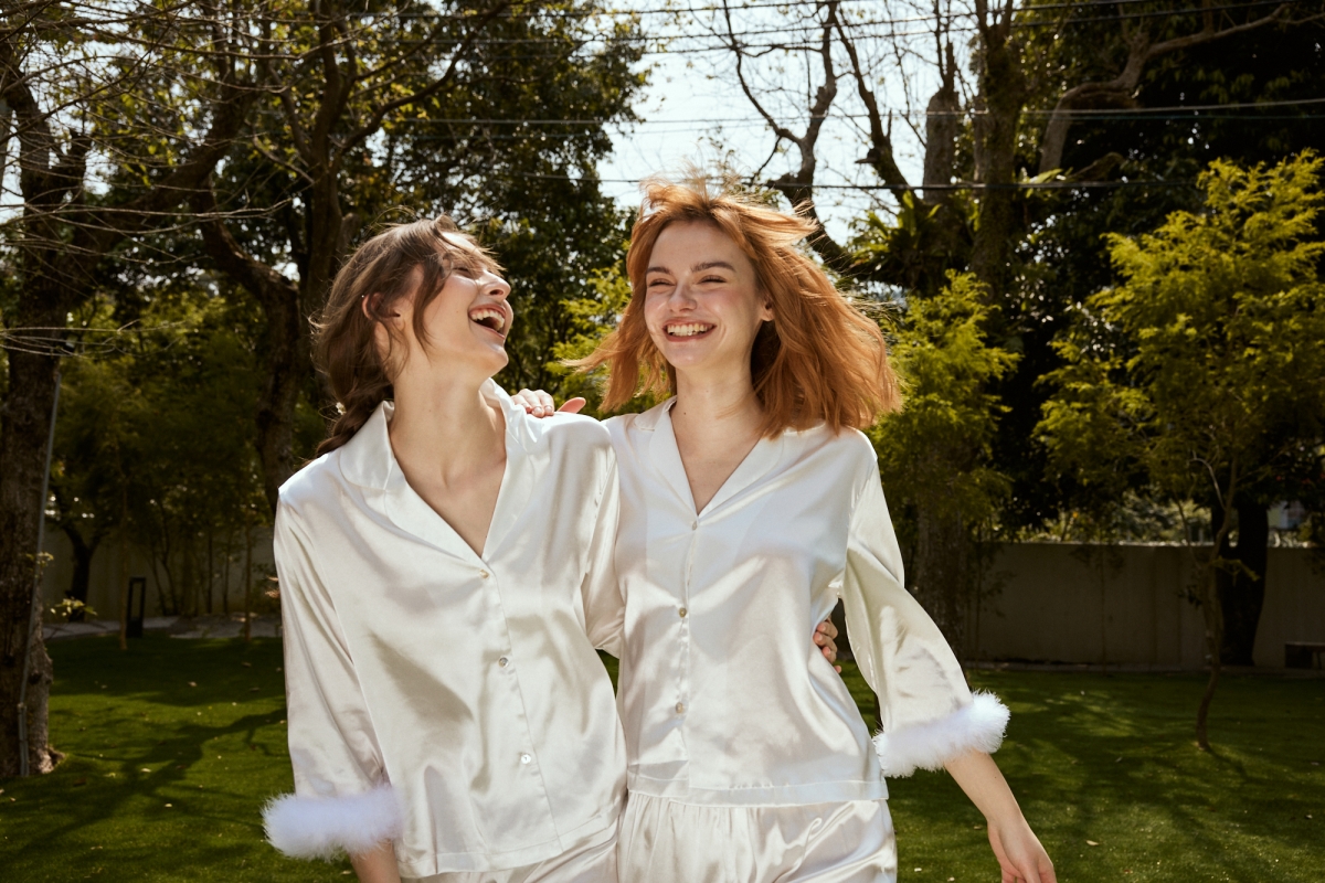 【首賣款】 Under the moonlight 售價2,080元