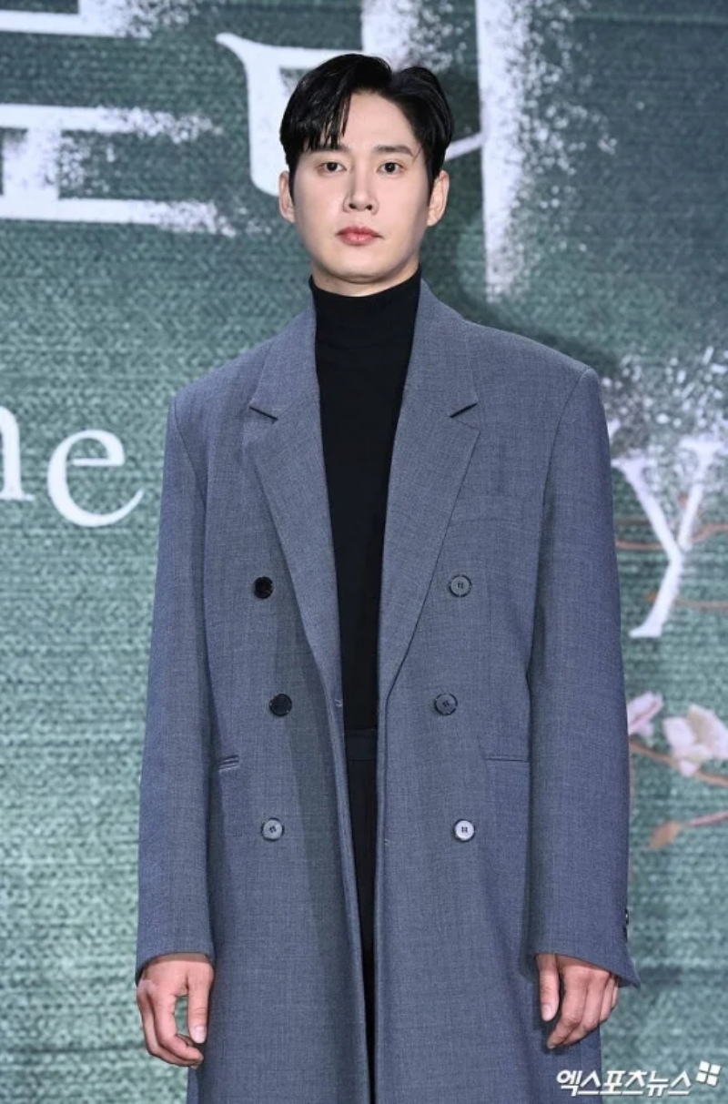 朴成勳擔任《眼淚的女王》男二