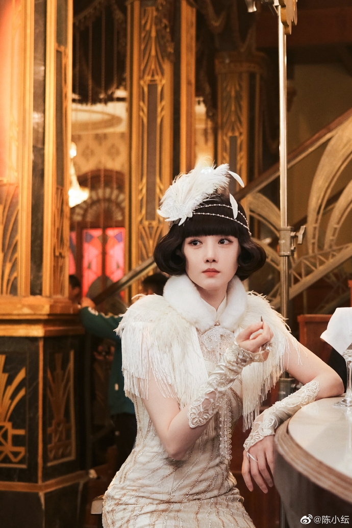 陳小紜在《薄冰》當中扮相華麗充滿韻味。