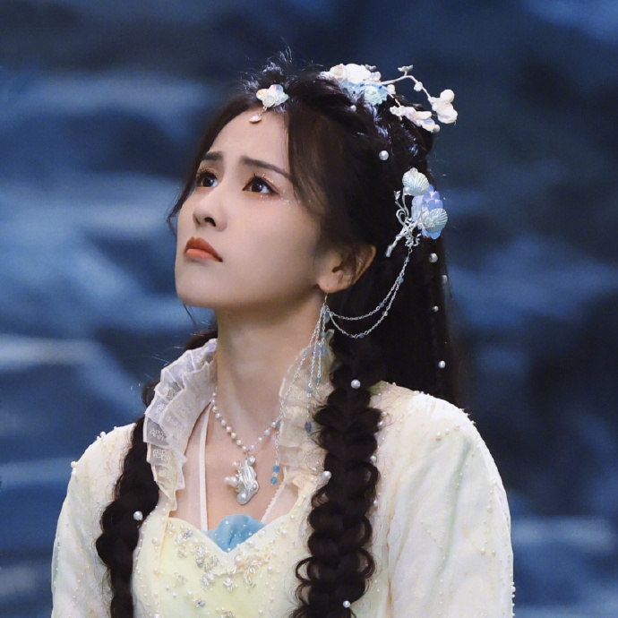 桑酒撒嬌的模樣令人憐愛。