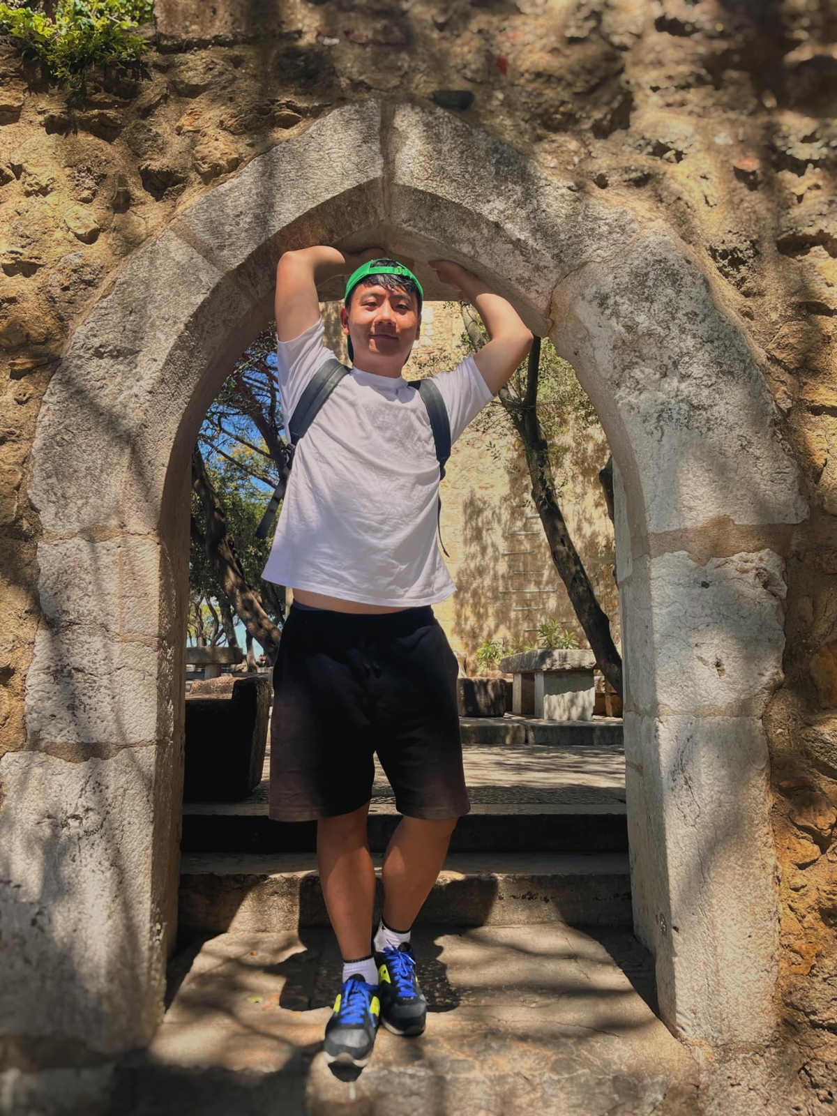 阿翰該篇貼文迅速掀起討論