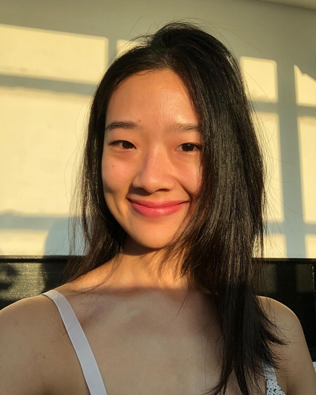 茱蒂蒙瓊查容充滿乾淨清新的氣質。