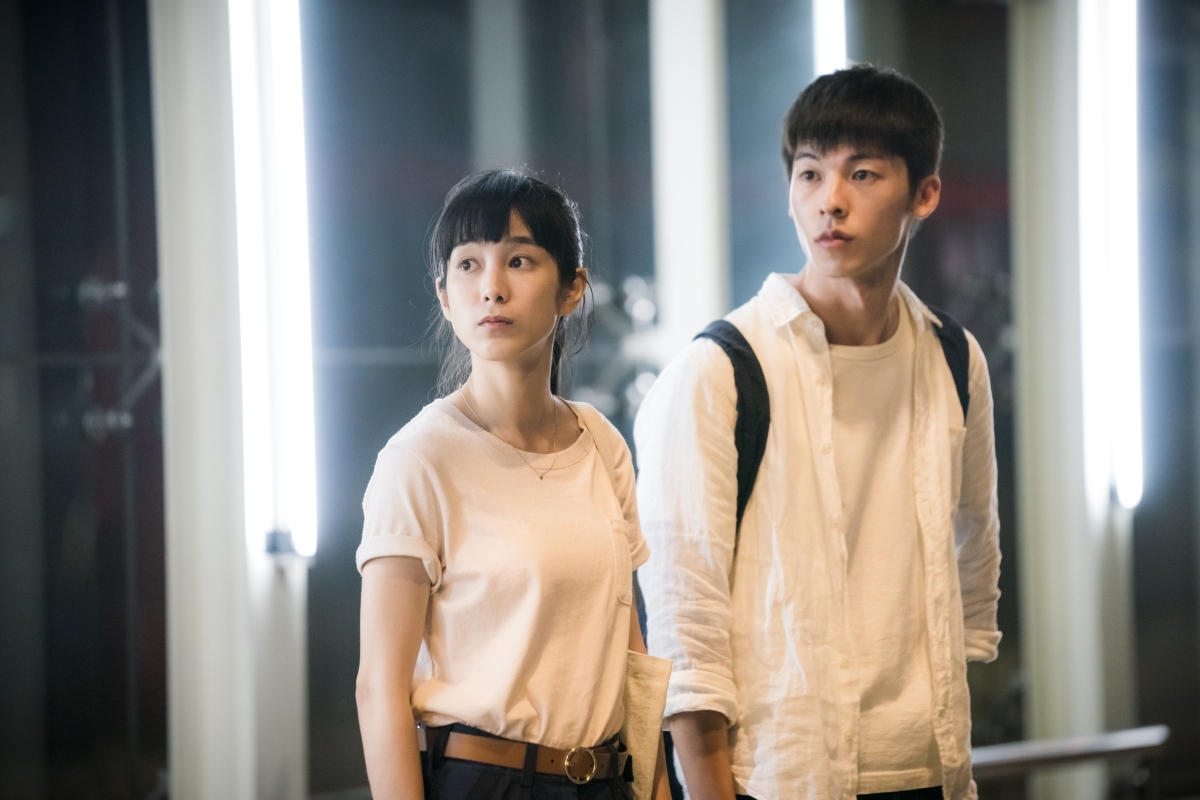 温貞菱曾與許光漢搭檔演出情侶