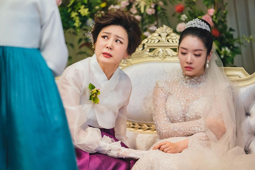 車珠英最近因為新戲再次披上白紗。