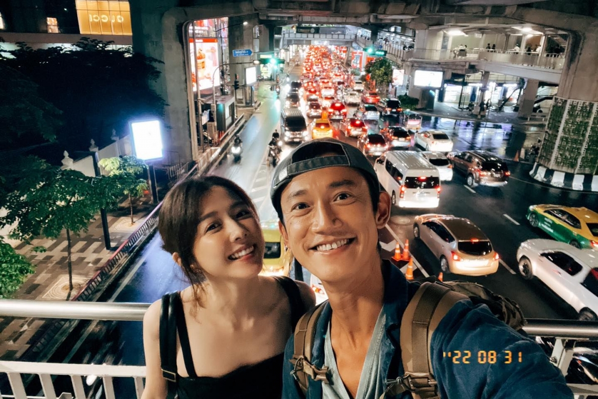 邵雨薇、吳慷仁情侶檔備受喜愛