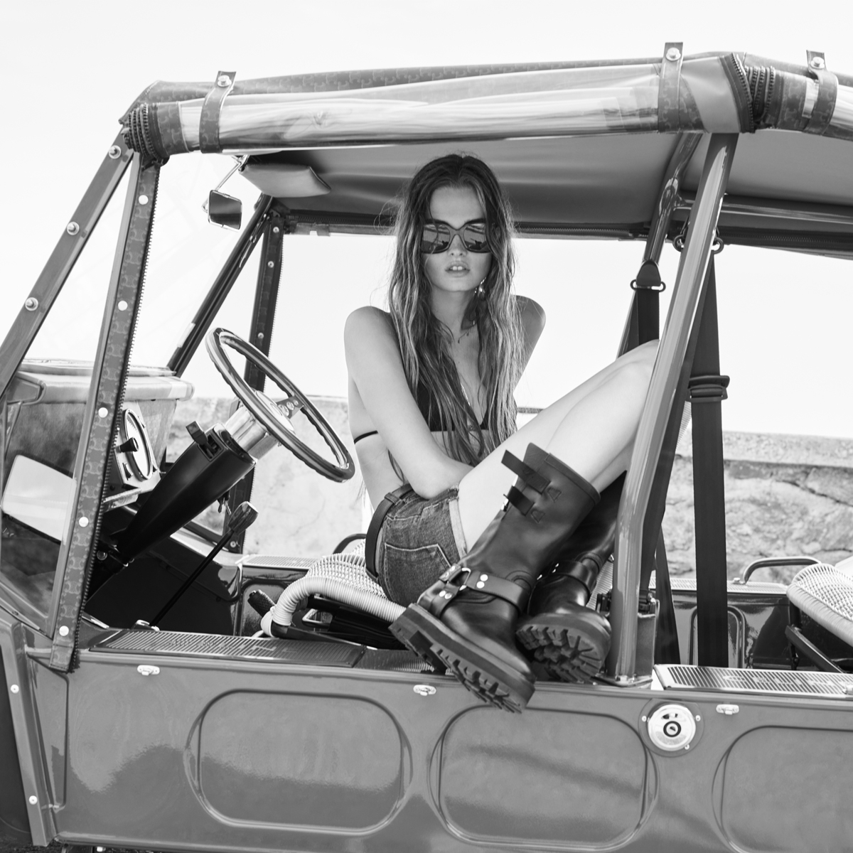 CELINE WOMEN SUMMER 23形象廣告