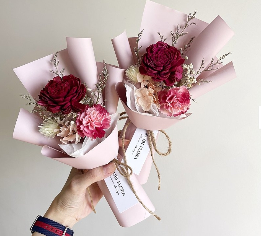 母親節雙色康乃馨