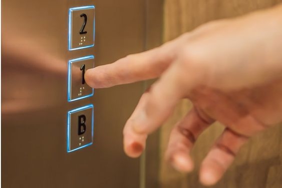 海龜湯題目推薦9：電梯