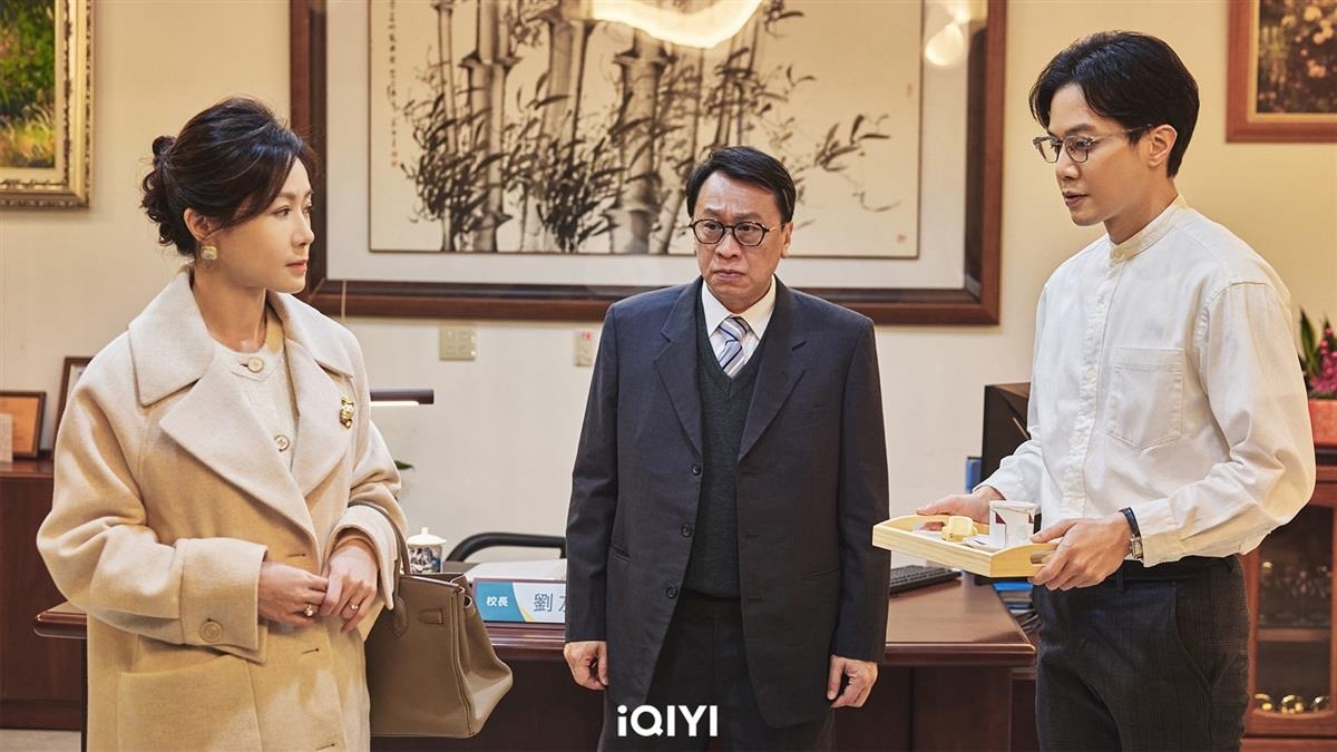 游安順在《第9節課》飾演校長。