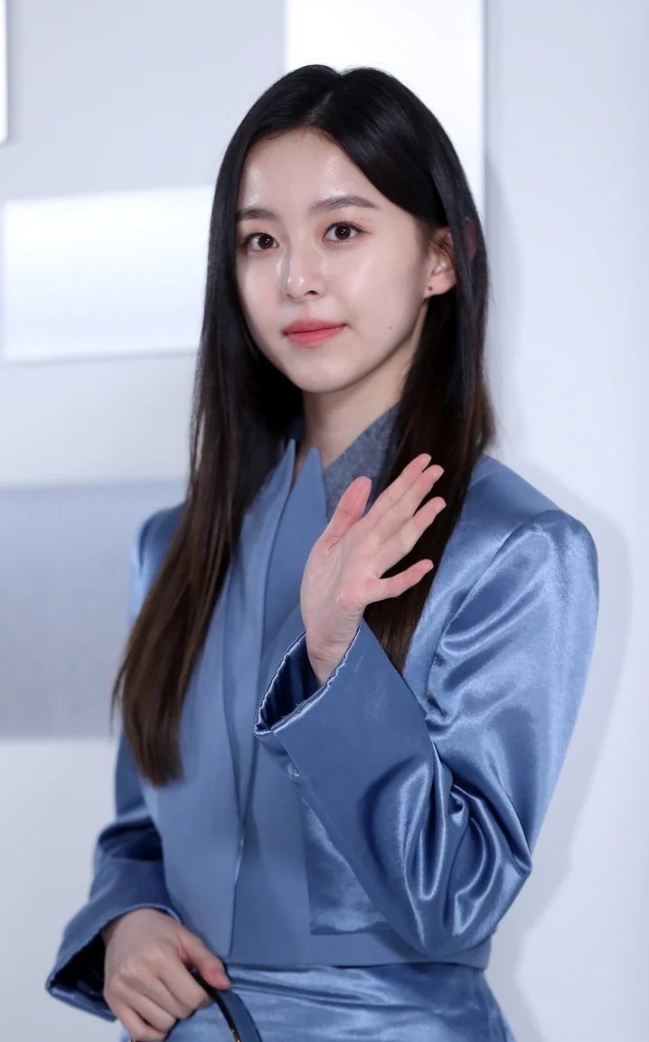 朴持厚討論出演中