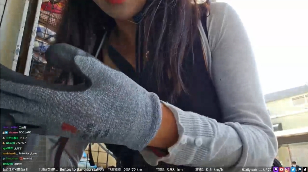 第9天企鵝妹才驚覺應該戴手套防曬