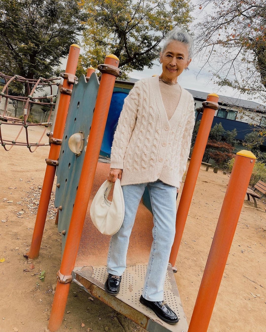 屬於時尚奶奶「內藤朝美」的穿搭法則