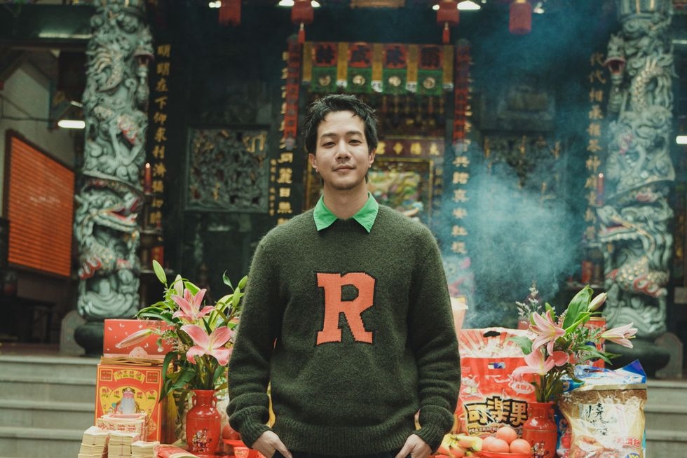 薛仕凌在《乩身》演出反派。