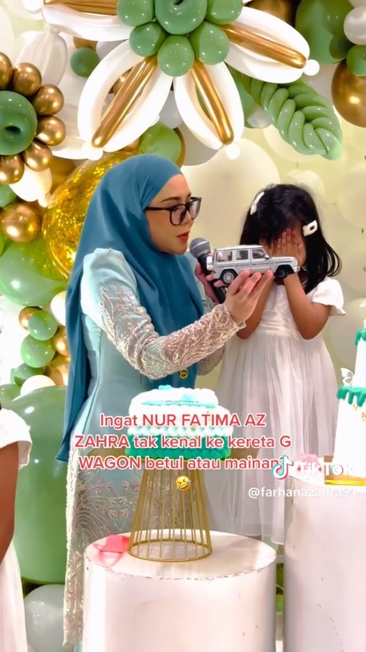 媽媽為哄女兒上學出此奇招