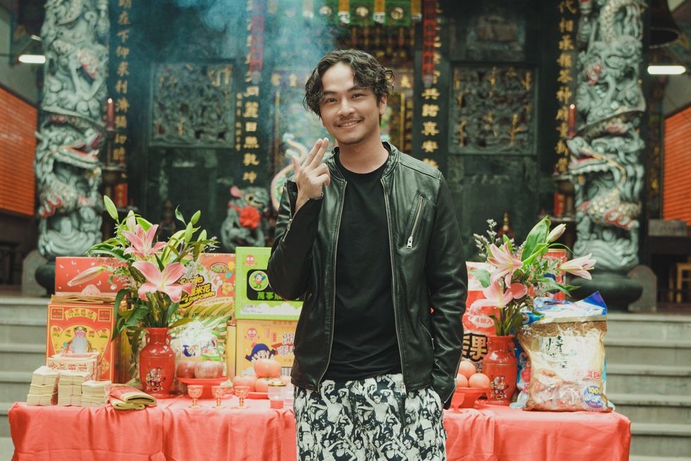 楊銘威在《乩身》飾演陰陽眼刑警。