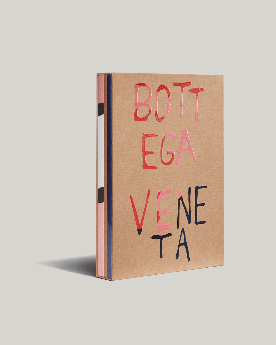 BV S23 book 2023 春夏品牌季刊 - 一窺 MATTHIEU BLAZY 的謬思 對超模 KATE MOSS 的傾慕