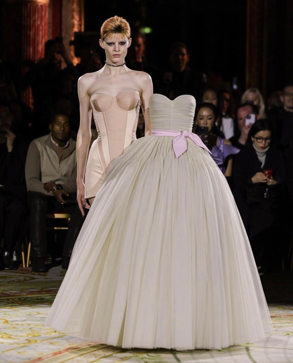 Viktor ＆ Rolf 2023 春夏高訂系列