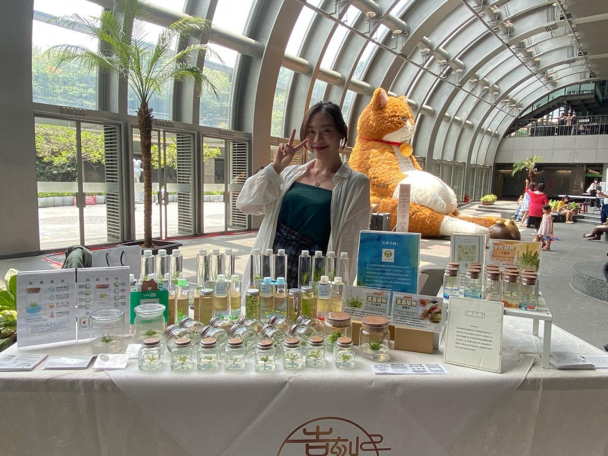 現場有許多好逛好玩的攤位