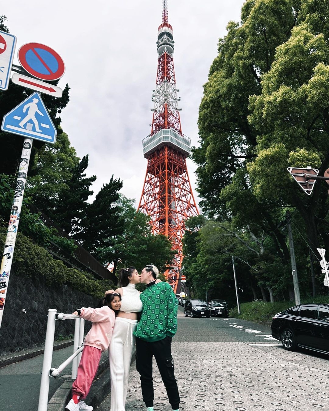 蕾菈表示，看到女兒都會想起自己小時候的那些遺憾